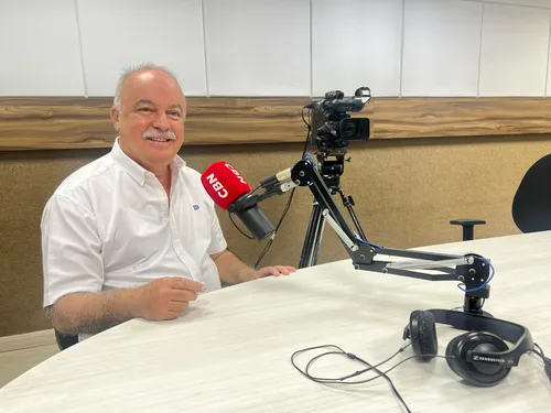 
				
					Governo faz mudanças no Hemocentro de Campina e desagrada aliados de deputado
				
				