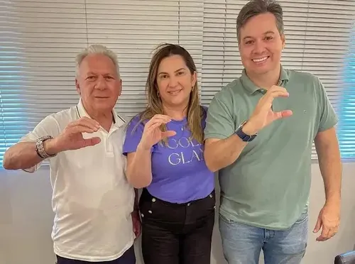 
				
					Eleição em Cajazeiras: deputado ironiza postagem contra Corrinha e gera polêmica
				
				