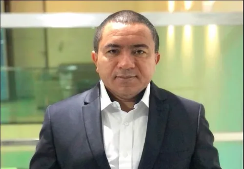 
				
					Eleição para a presidência da Câmara de CG coloca Jhony Bezerra em rota de colisão com a oposição
				
				