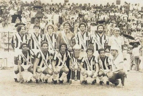 
				
					Em 1982, Treze quebrava uma invencibilidade de 32 anos do Botafogo em pleno Rio de Janeiro
				
				