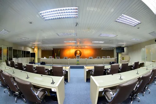 
				
					Vídeo: Câmara de Campina aprova, em menos de um minuto, suplementação de R$ 3,7 milhões
				
				