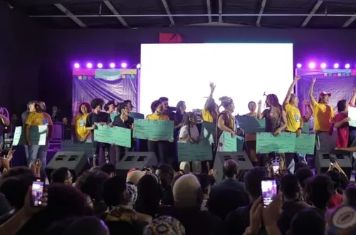 

					Expo Favela Paraíba premia 20 projetos de empreendedorismo nas periferias com R$ 40 mil cada

				