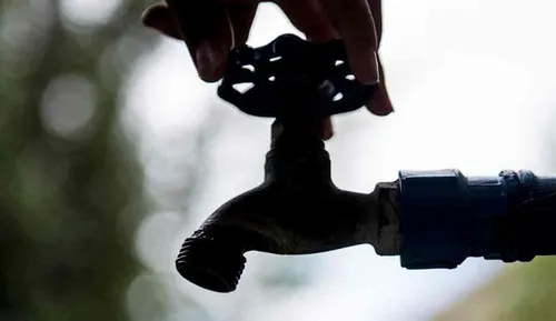 
				
					Cagepa suspende interrupção de fornecimento de água em João Pessoa, Cabedelo e Conde
				
				