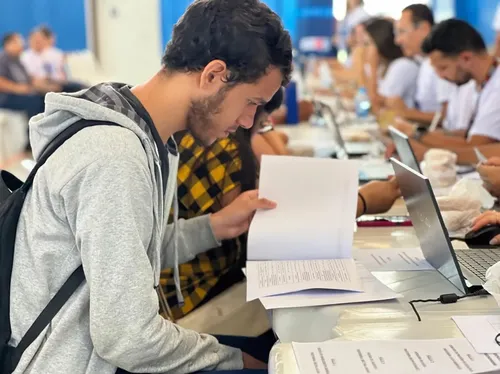 
				
					Feirão oferece quase 2 mil vagas de emprego e cursos gratuitos em João Pessoa
				
				