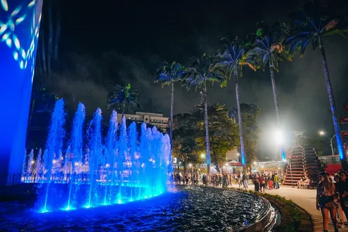 
				
					Fotos mostram como foi a abertura do São João 2024 de Campina Grande
				
				