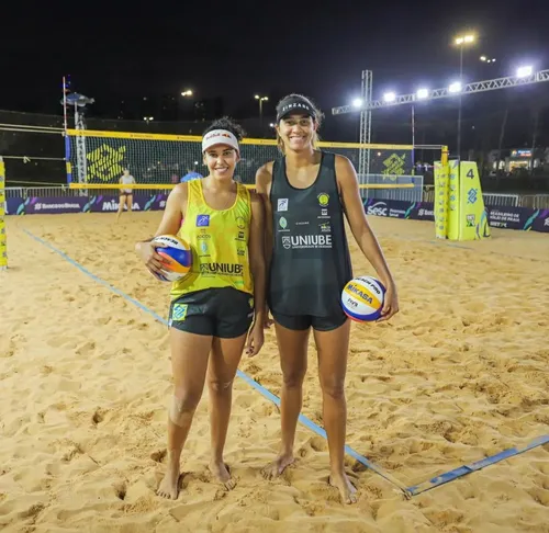 
				
					George/André encara Evandro/Arthur pela final do Top-16 do Circuito Brasileiro de Vôlei de Praia
				
				