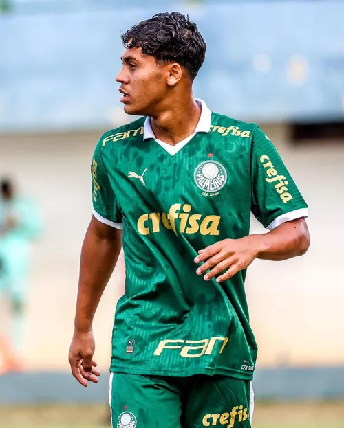 
				
					Hulk revela puxão de orelha no filho após expulsão em Atlético-MG x Palmeiras pelo Sub-16
				
				