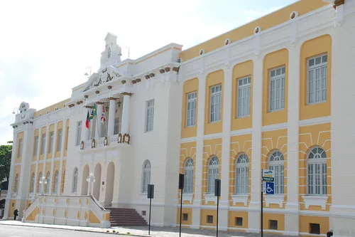 
				
					TJPB anuncia Gabinete Virtual para analisar processos acumulados por 'suspeição'
				
				