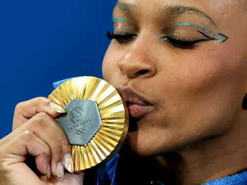 
				
					Rebeca Andrade chega em João Pessoa nesta quarta-feira para a disputa do Brasileiro de Ginástica
				
				