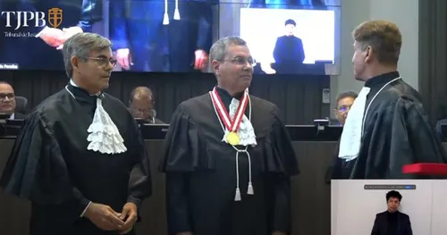 
				
					Juiz José Guedes toma posse como desembargador do Tribunal de Justiça da Paraíba
				
				