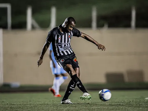 
				
					Londrina x Botafogo-PB: Belo leva empate nos minutos finais e não reassume a liderança da Série C
				
				