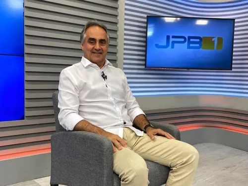 
				
					Luciano Cartaxo promete funcionamento noturno de unidades de saúde
				
				