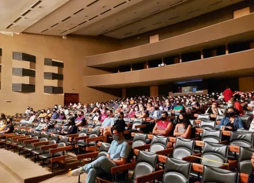 
				
					Musical 'O Novelo de Emoções' em Campina Grande
				
				