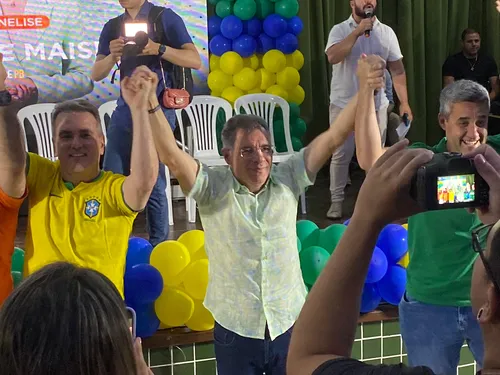 
				
					Novo oficializa a candidatura de Artur Bolinha à Prefeitura de Campina Grande
				
				