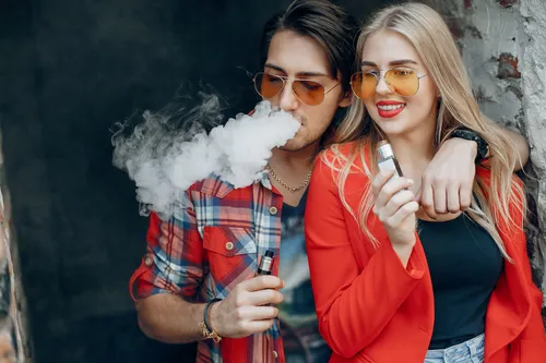 
				
					O alerta sobre os Vapes: dependência química e riscos graves à saúde; assista
				
				