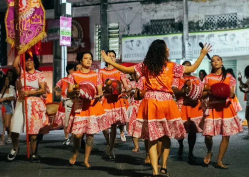 
				
					Oficina de Maracatu em Campina Grande
				
				