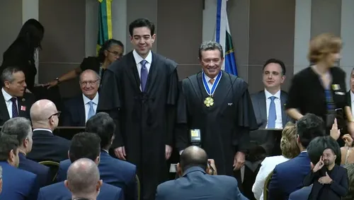 
				
					Paraibano Vital do Rêgo Filho toma posse como presidente do TCU
				
				