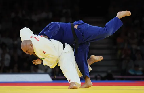 
				
					Medalhista de ouro em Paris, Willians Araújo é convocado para Copa do Mundo de judô paralímpico
				
				