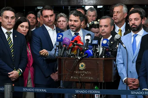 
				
					Pedido de impeachment de Alexandre de Morais conta com a assinatura de dois deputados paraibanos
				
				