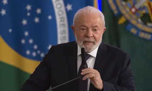 
				
					Lula autoriza uso das Forças Armadas para garantir segurança nas Eleições 2024
				
				