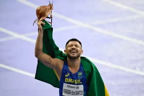 
				
					Petrúcio Ferreira conquista o ouro nos 100m rasos na classe T47, nas Paralimpíadas de Paris 2024
				
				