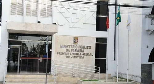 
				
					Prefeito e mais 5 viram réus por irregularidade em contrato do lixo
				
				