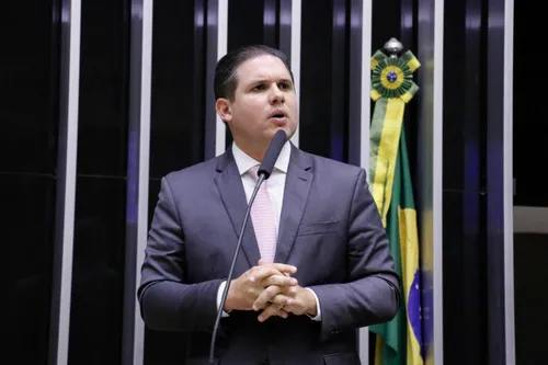 
				
					Quem é Hugo Motta, paraibano cotado para assumir presidência da Câmara dos Deputados
				
				