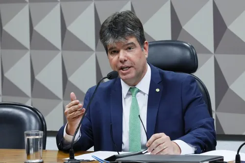 
				
					Ruy confirma licença da Câmara para se dedicar às eleições em João Pessoa
				
				