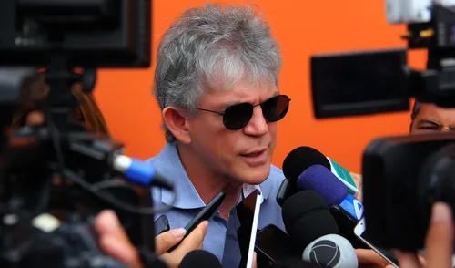 
				
					Ricardo Coutinho pede ao STF o trancamento da ação da Operação Calvário
				
				