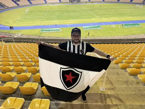 
				
					Sampaio Corrêa x Botafogo-PB: a 'comunidade imaginada' estava no Castelão
				
				