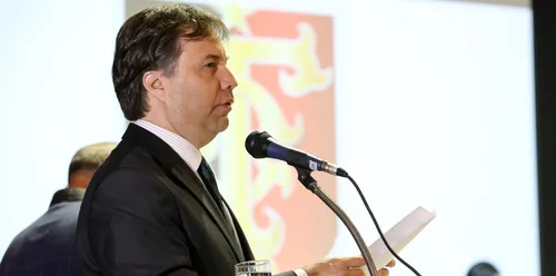 
				
					TCE dá 48h para prefeito explicar gastos com São João
				
				