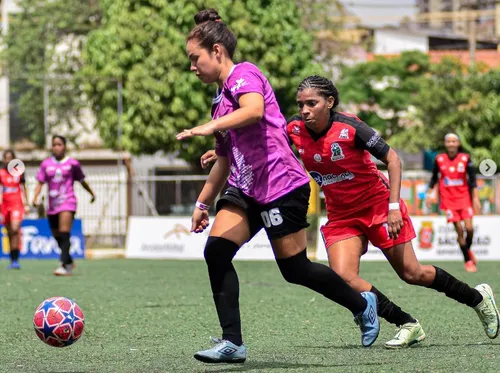 
				
					Taça das Favelas: Paraíba empata sem gols com o Piauí em estreia pelo feminino
				
				