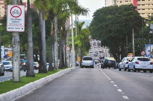 
				
					Trecho da Avenida Epitácio Pessoa, em João Pessoa, é bloqueado neste domingo (7)
				
				