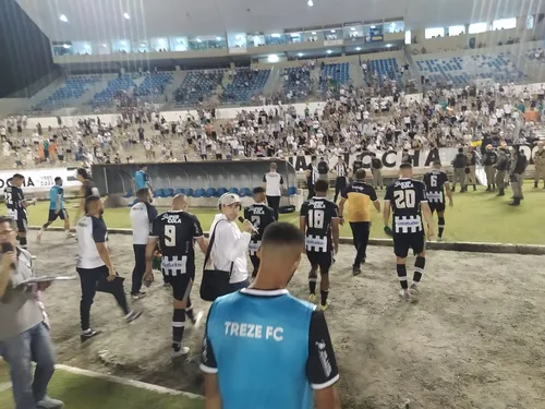 
				
					Treze x Itabaiana pela Série D 2024: Galo esbarra na defesa do Tricolor e adia sonho do acesso
				
				