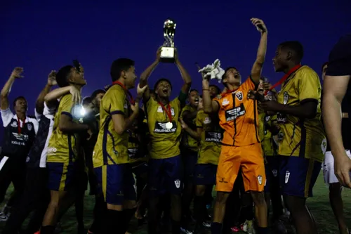 
				
					Campeonato Paraibano Sub-17 2025: confira as equipes, o regulamento e a tabela
				
				