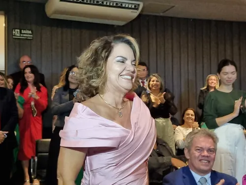 
				
					Túlia Gomes é eleita desembargadora do TJPB em vaga exclusiva para mulheres
				
				