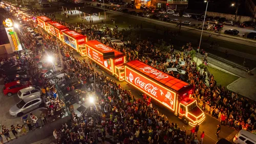 
				
					Caravana de Natal com caminhões do Papai Noel passa por Campina Grande nesta segunda (24)
				
				