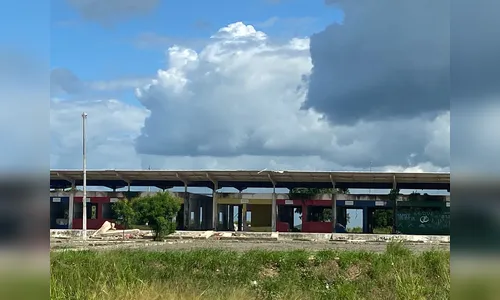 

					Governo lança 'pedra fundamental' de obra já inaugurada por três vezes na Paraíba

				