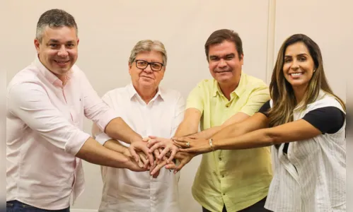 
				
					João Azevêdo anuncia apoio do PSB à pré-candidatura de André Coutinho em Cabedelo
				
				