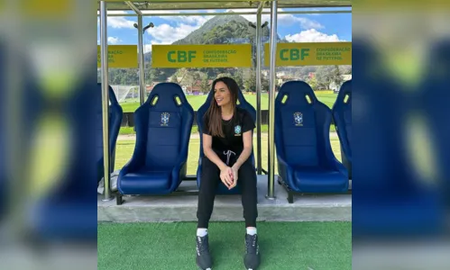 
				
					Marta é presenteada com camisa do Treze e se diverte: "Meu próximo clube"
				
				