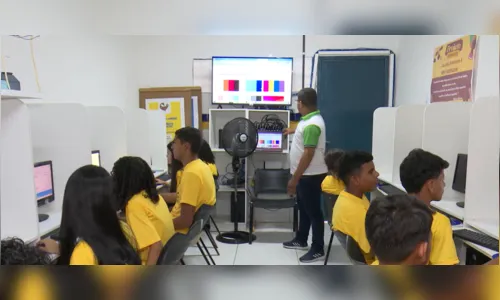 
				
					Projeto ensina a importância de combater o racismo em escola de Pedras de Fogo, na Paraíba
				
				