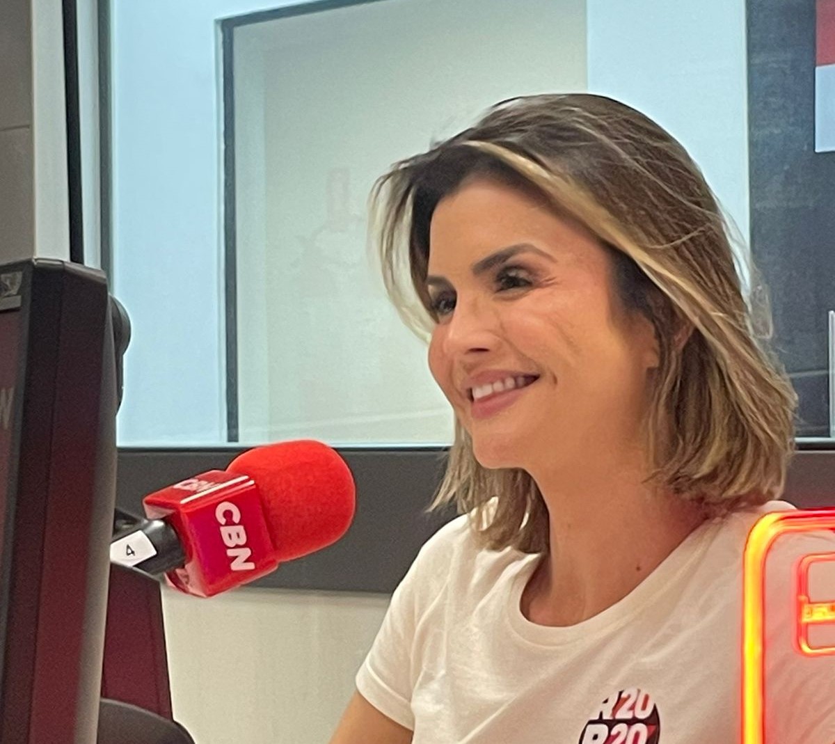 Na CBN, Amanda CSI defende treinamento para guarda municipal armada de ...