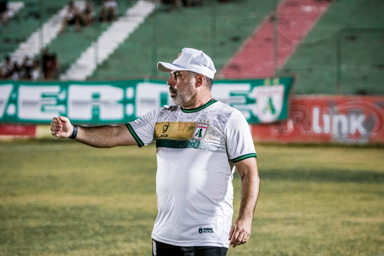 Relembre a primeira passagem de Leandro Sena no comando do Sousa