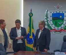 Após crise, Galdino e João Azevêdo se reúnem na Granja Santana