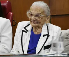 Elizabeth Teixeira recebe Medalha Cidade de João Pessoa em sessão especial na CMJP