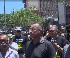 Policiais realizam protesto na Avenida Epitácio Pessoa