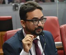 TCE decide amanhã se livra Tibério Limeira de reprovação de contas com 'cartão-alimentação'