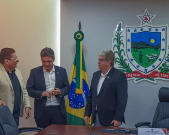 Após crise, Galdino e João Azevêdo se reúnem na Granja Santana