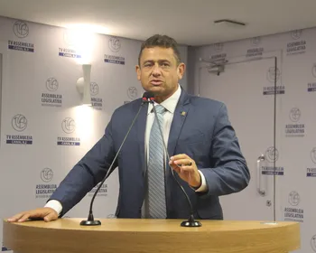 Virgolino coleta novas assinaturas para CPI do Hospital Padre Zé e inclui 'Tá na Mesa' no alvo