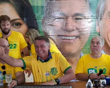 Cabo Gilberto leva cenário da direita paraibana a Bolsonaro em visita autorizada pelo STF